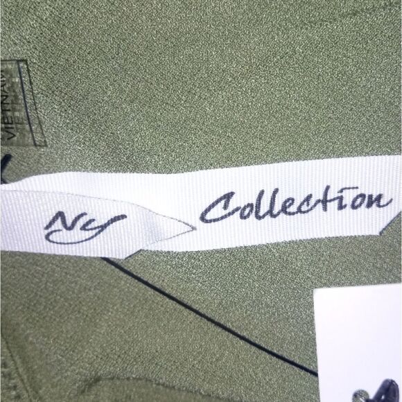 NY Collection Cuffed Sleeve Top - Picture 4 of 5